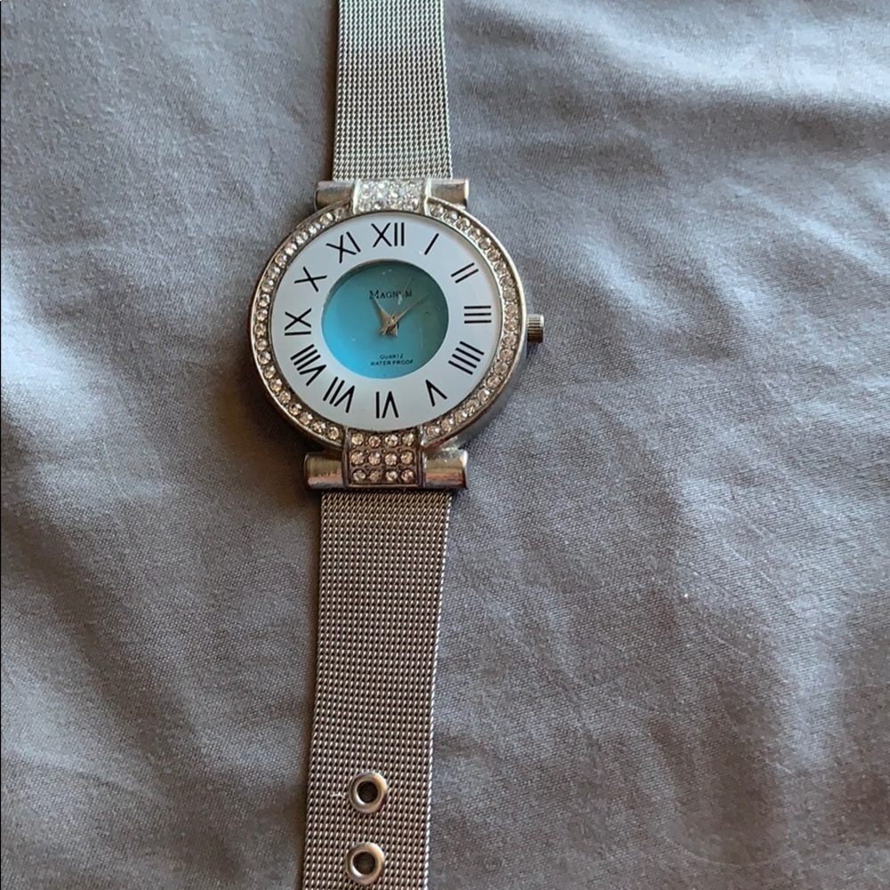 Magnum ladies watch